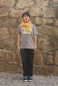 女孩子看见照片后就发个哈哈哈,姑娘不是什么照片都能随便发的