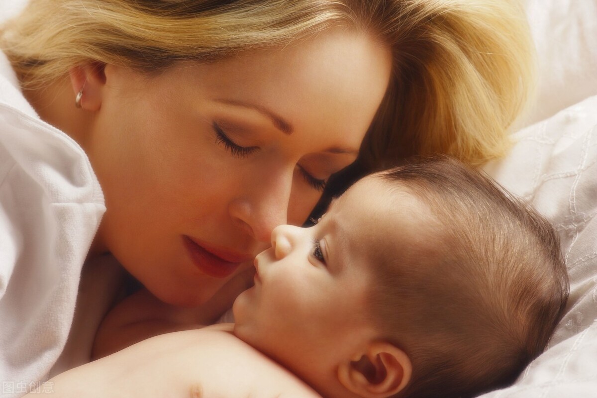 产妇奶水不够宝宝吃怎么办呢,产后奶水不够怎么增奶