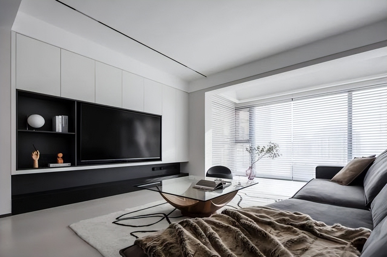 装修最不后悔的就是装了电视柜,装修是否做满墙电视柜