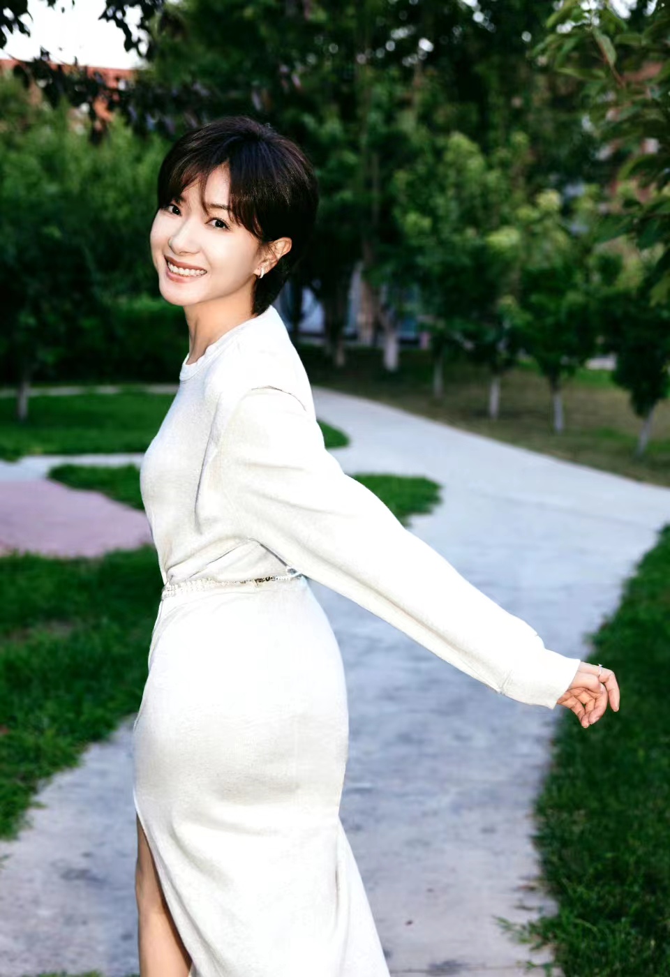 万茜饰演火嫂,万茜荧屏变化