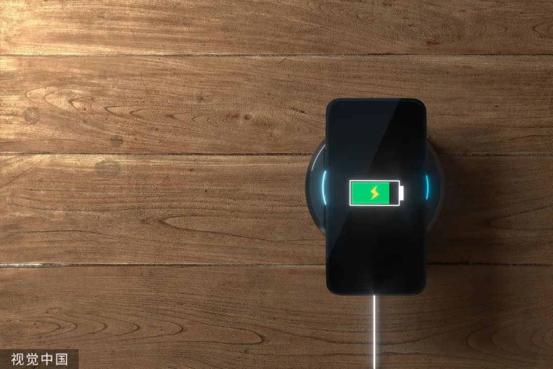 注意最伤手机的4种充电方式,正确手机充电方法三年都不坏