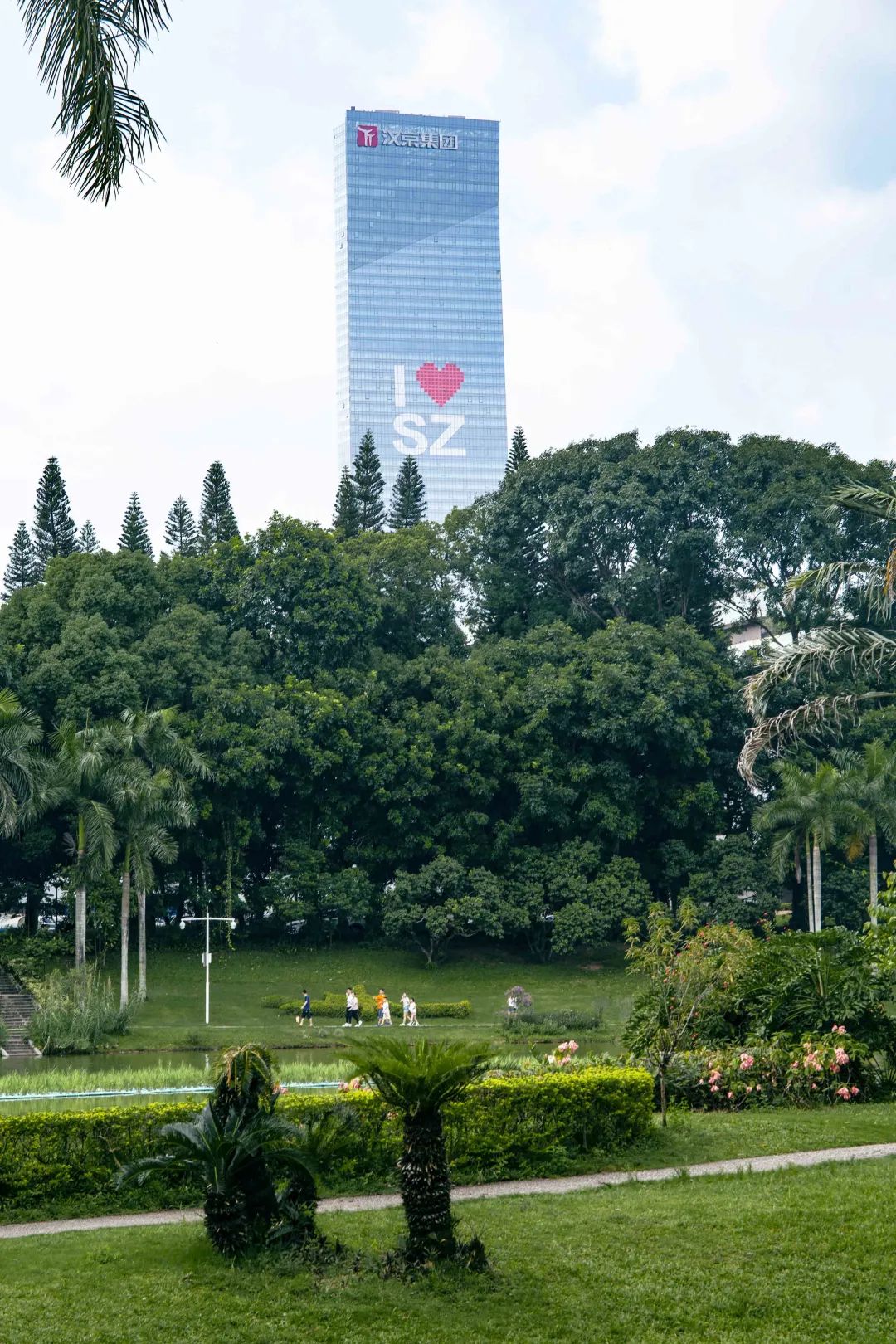 “别的区猪脚饭,南山区保时捷”,南山成了流调天花板?