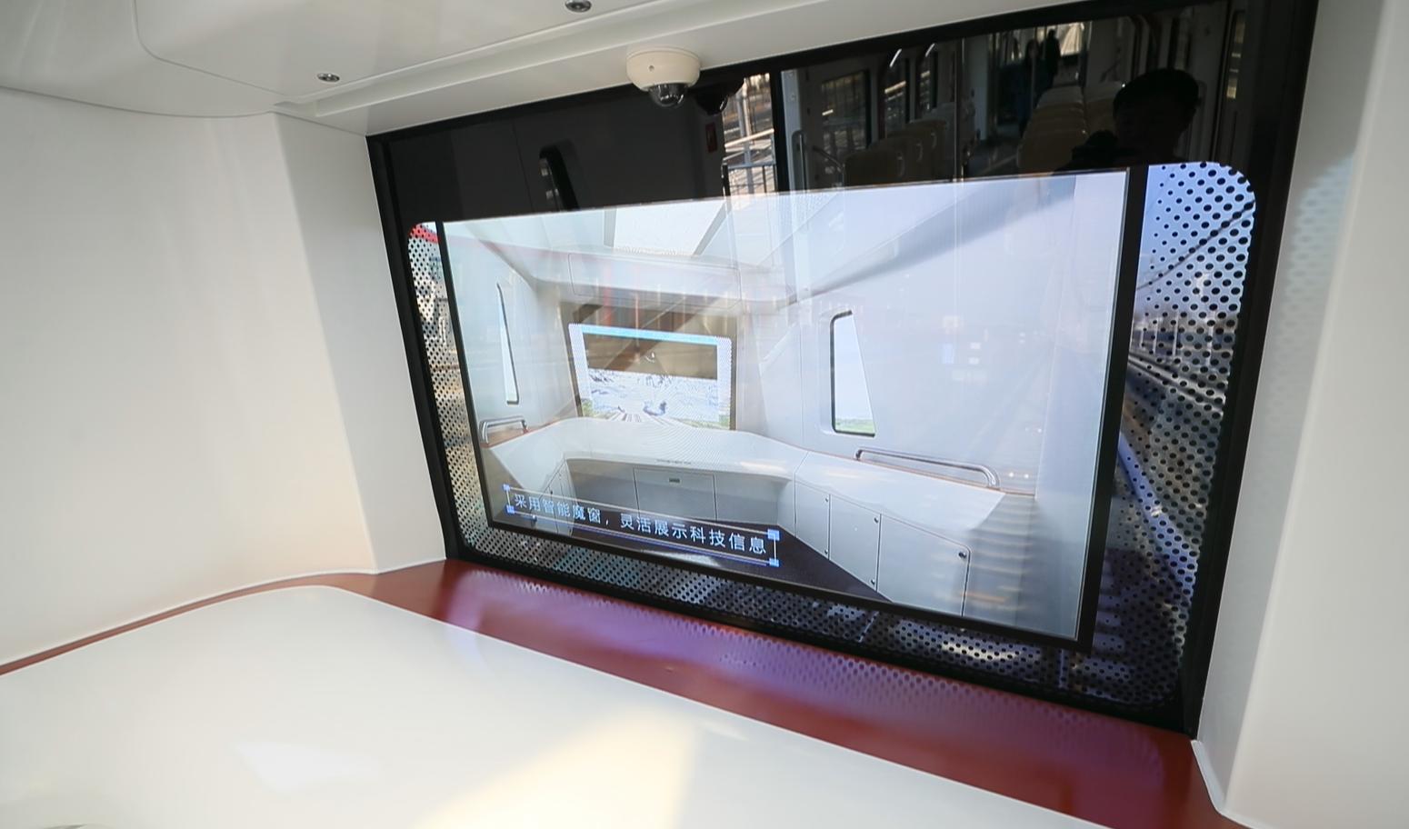 “北京研发、河北制造”，国内首列氢燃料混合动力铰接轻轨车，在河北京车智能制造基地下线