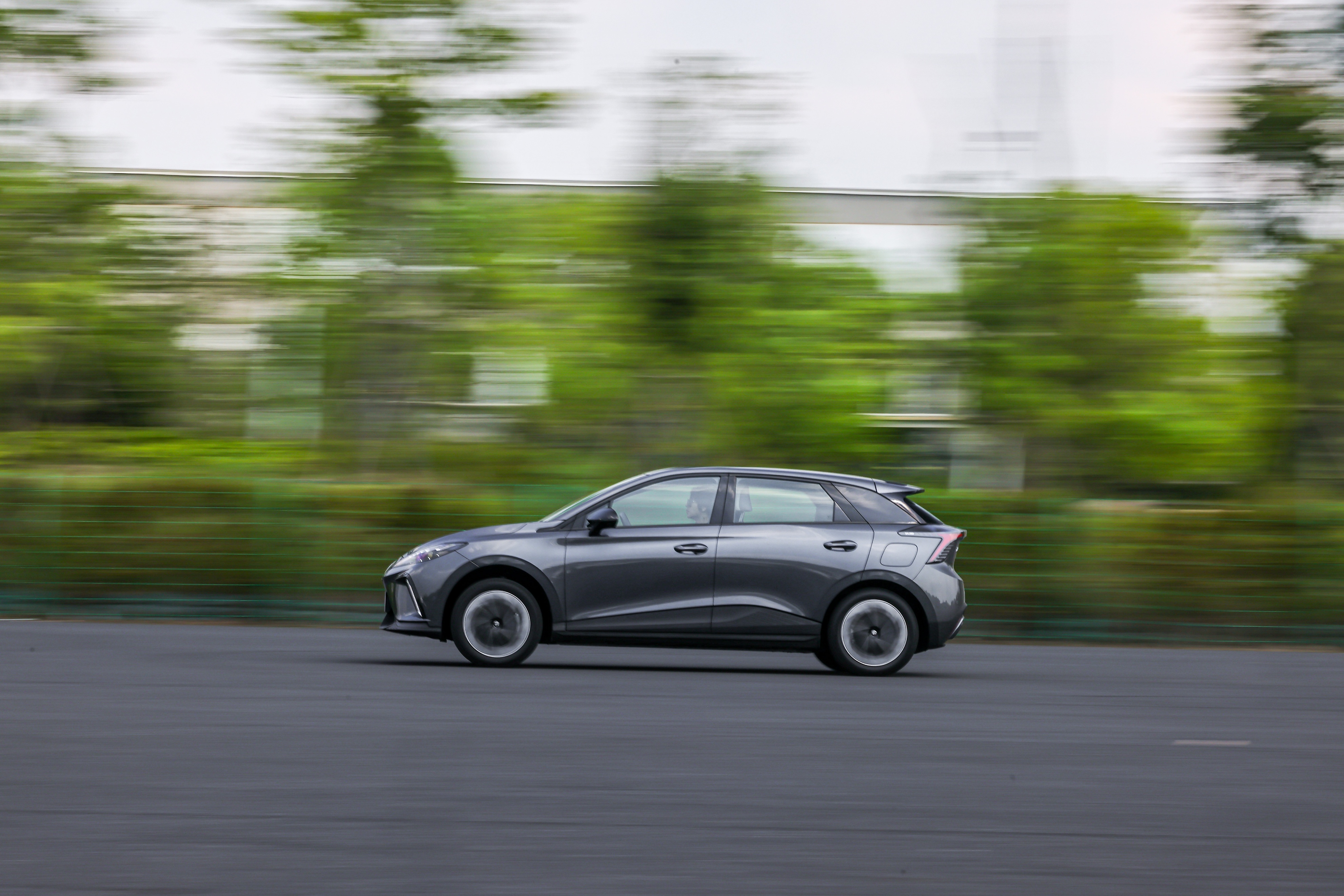 3.9秒破百车,3.48秒破百的纯电suv