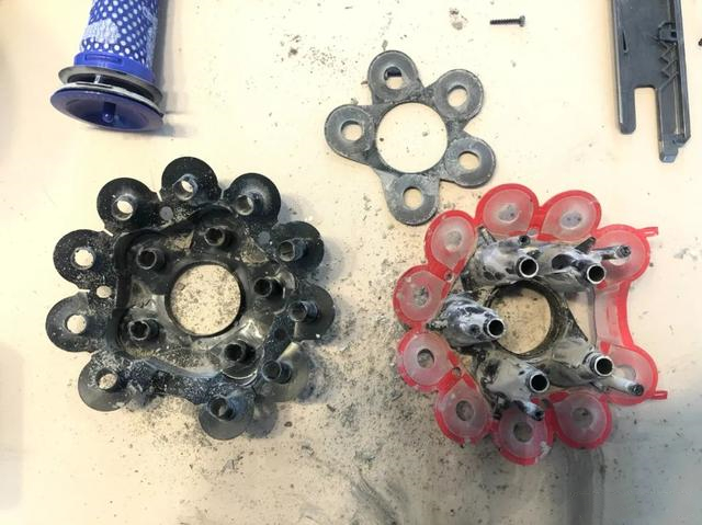 戴森吸尘器国内版和国际版哪个好,吸尘器小狗的好还是戴森的好