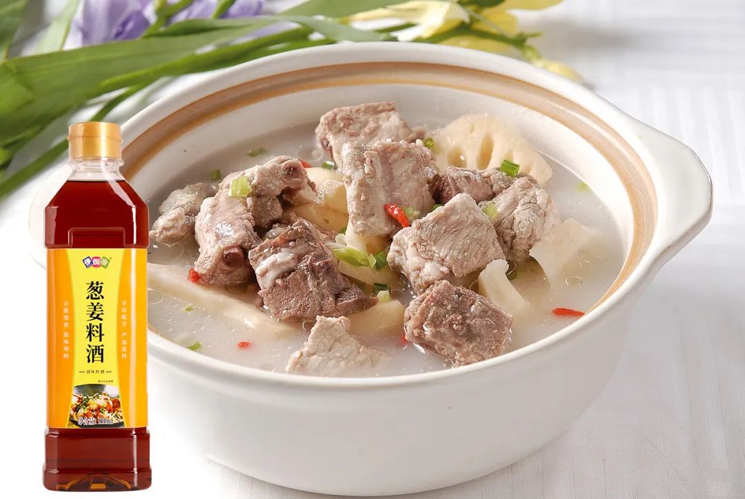 焯水是凉水下还是沸水下,炖鹅焯水用冷水还是热水