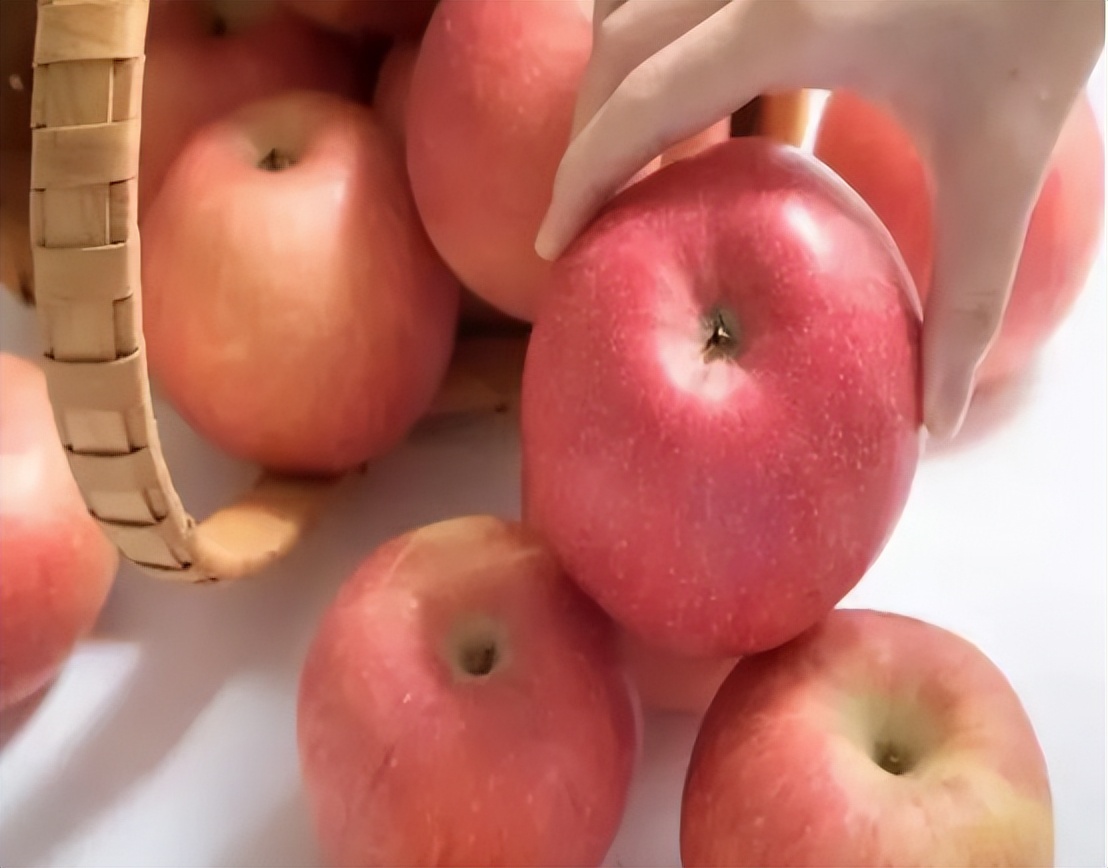 有些苹果很甜糖尿病人可以吃吗,苹果普遍偏甜糖尿病人可以吃吗