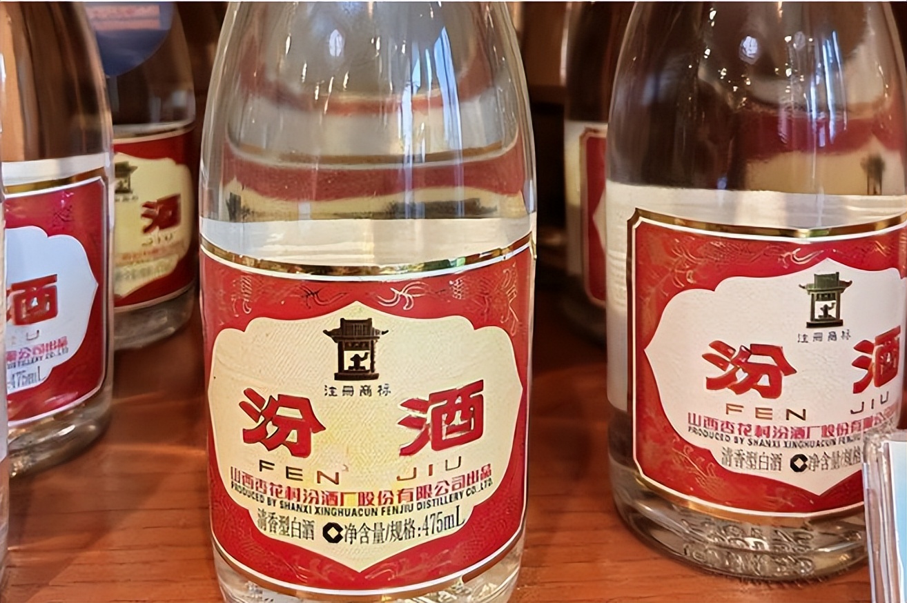 喝酒的时候为什么要干杯,为什么喝酒前要先碰一下杯子