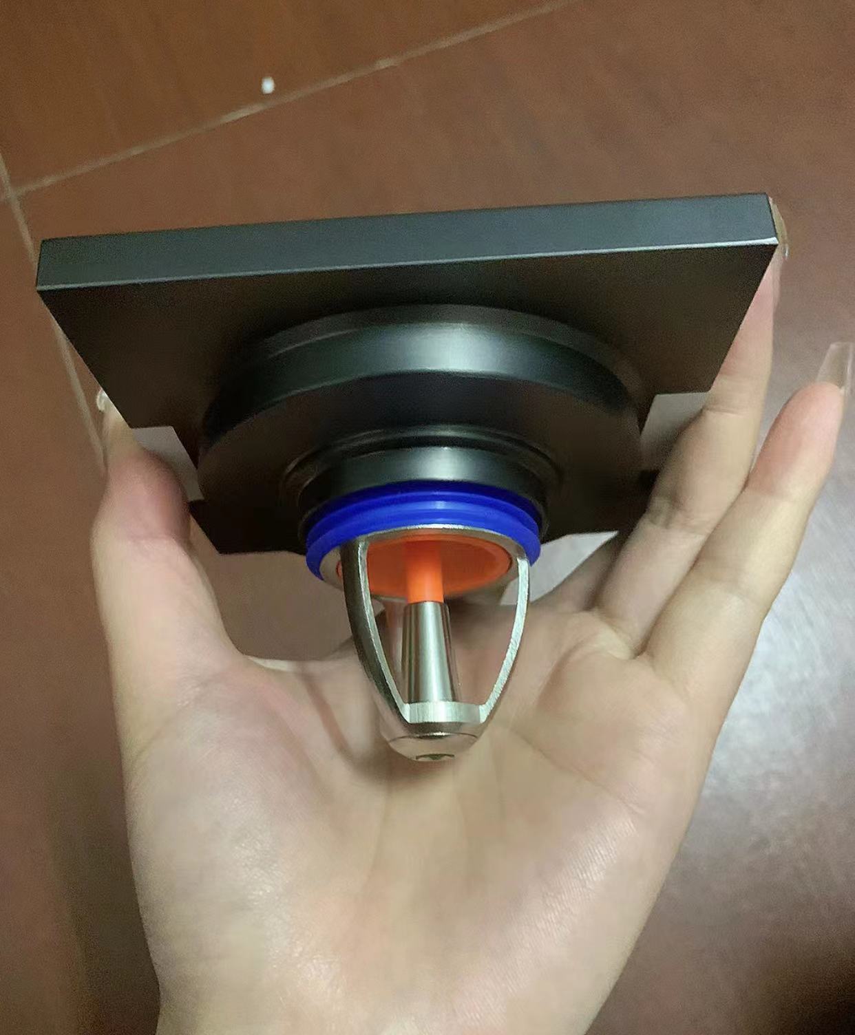 更换地漏和普通地漏,装修不到一年漏水