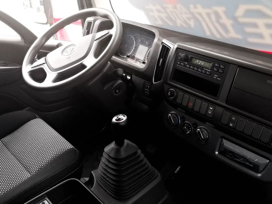 十堰龙信二手车市场雅阁,十堰龙信国际汽车城二手车直播