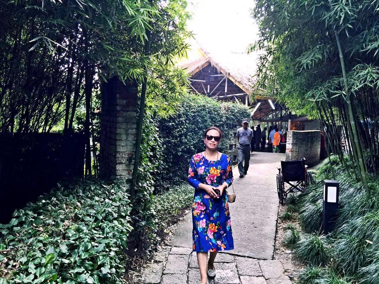 走走看看：藏在方塔公园内的“名媛”——何陋轩