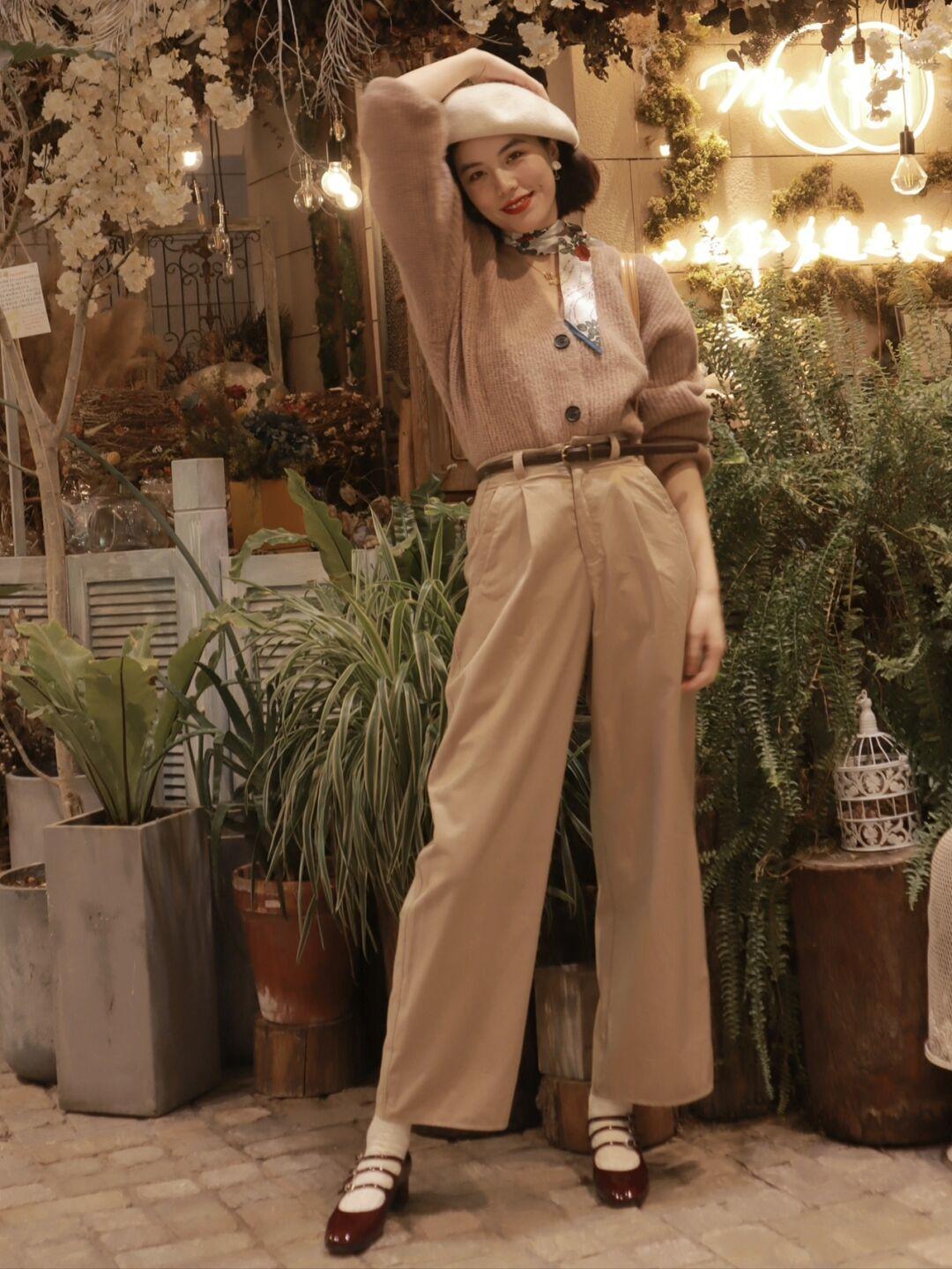 日常穿搭针织开衫,小款毛衣开衫怎么穿搭好看