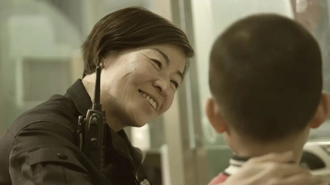 一个胡同女警和她的18年...