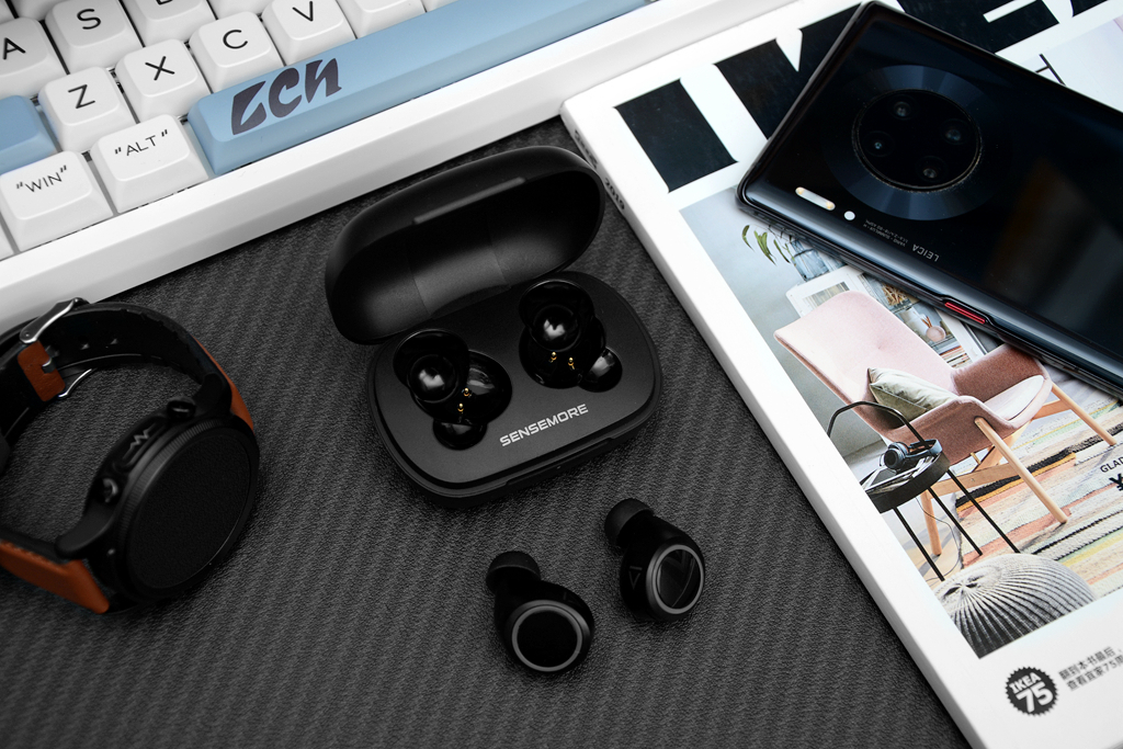 Qi无线充电、主动降噪，创新SensemoreAir真无线蓝牙耳机体验