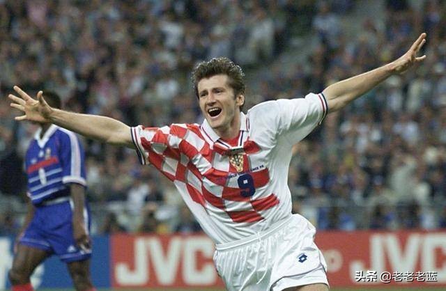 丑陋足球,丑陋的足球