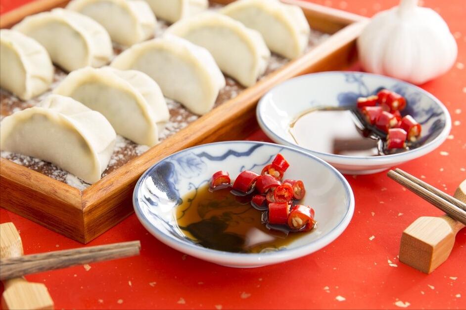 除夕将至，备齐“5种富贵菜，5种吉祥果”，寓意兔年发财又顺利