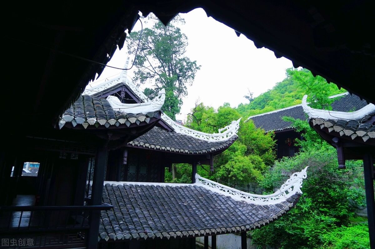 贵阳为什么会成为年轻人的香饽饽,蹲个城市