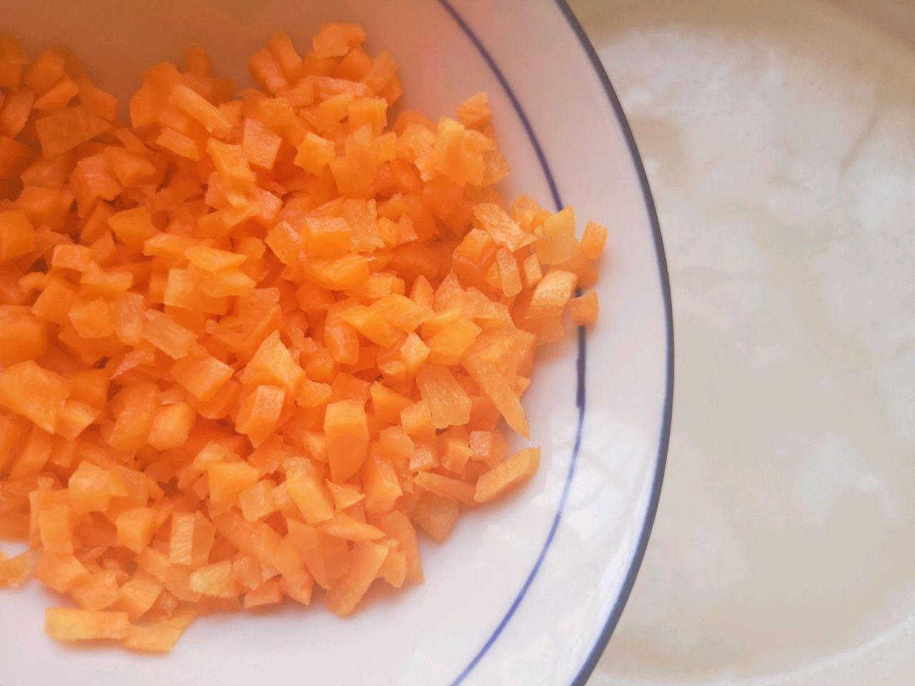 苹果小米胡萝卜山药粥有什么功效,家庭版山药玉米胡萝卜粥做法