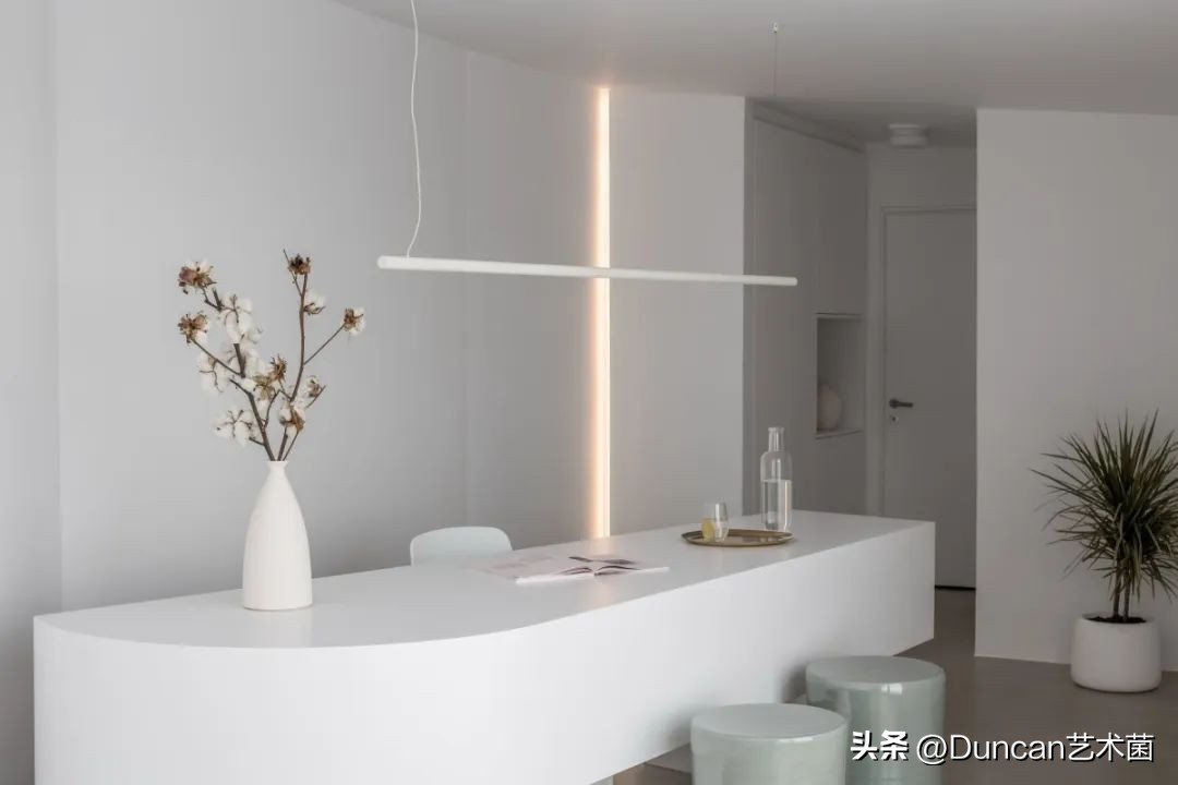 希腊KapsimalisArchitects①打造蓝白极简主义的童话世界！