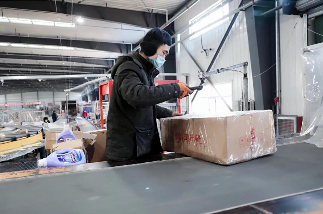 【新春走基层】现场采访，春节期间能不能收寄快递？