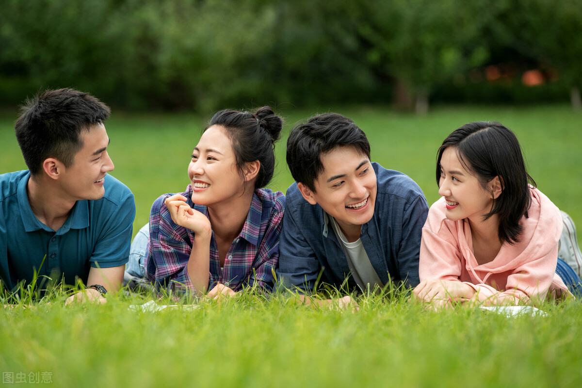 像矿泉水一样硬,像矿泉水一样包装的洋酒