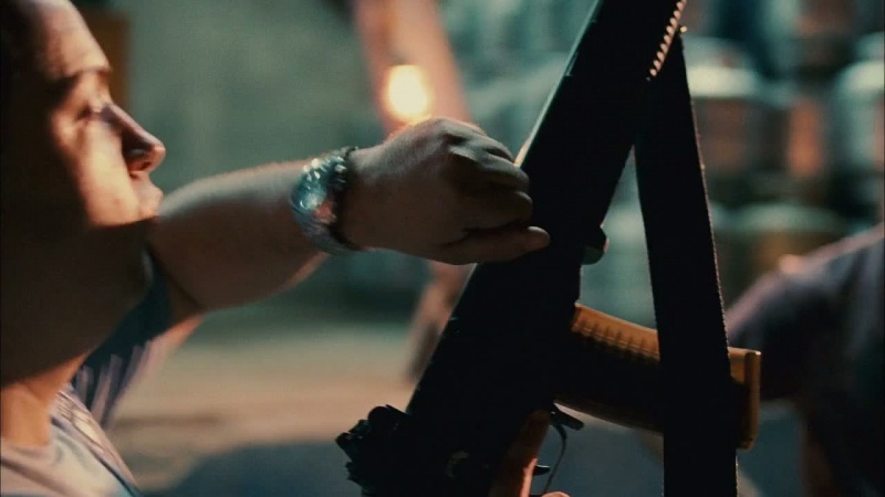 向贩毒和腐败说不！巴西以暴制暴电影《精英部队2》中出现的*器武**