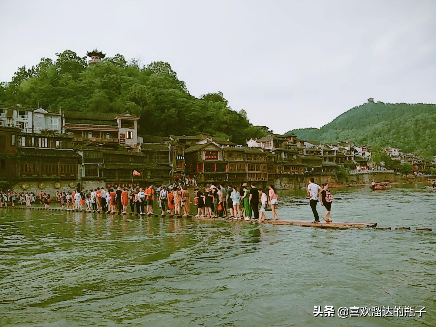 凤凰古城晚上被搭讪,去凤凰古城被搭讪