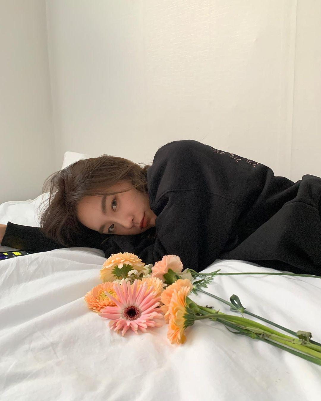 时尚博主的19件夏季日常穿搭look,这位博主的减龄穿搭值得学习