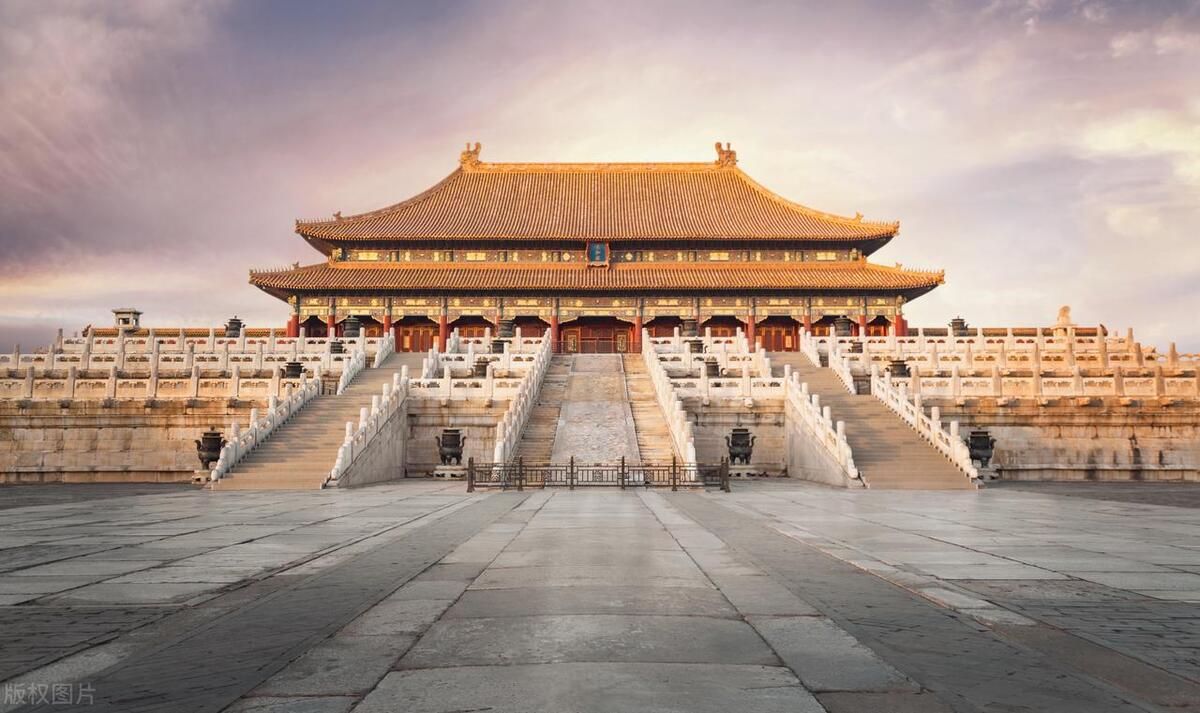 金牛座：不惧沧海千里目，敢将长剑换新膜，波耀神州，自是霸王楼