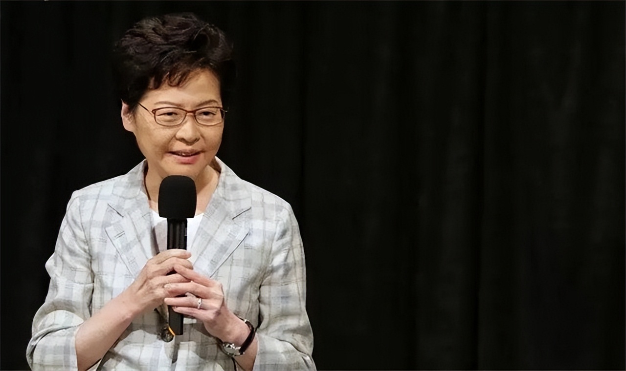 林郑月娥:卸任香港特首后,租200平米房子住,一直没在香港买房