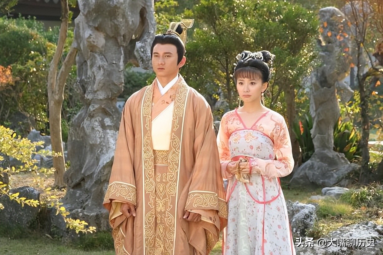 大小周后李煜近况,李煜小周后被召进宫后写的词