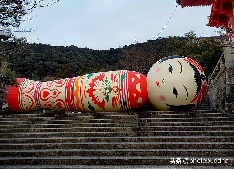 巨型*气娃充**娃进击清水寺，一些看不懂的“古怪展览”又增加了