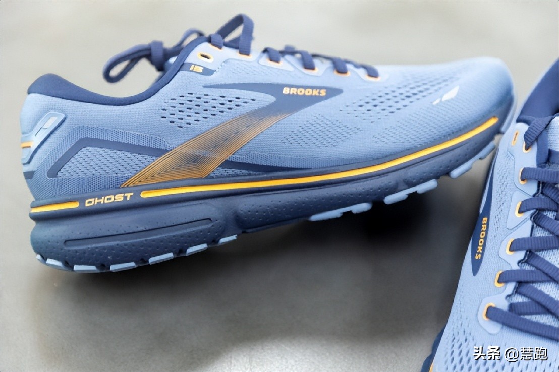 脚感好到飞起的跑鞋,灵动与飘逸的球鞋