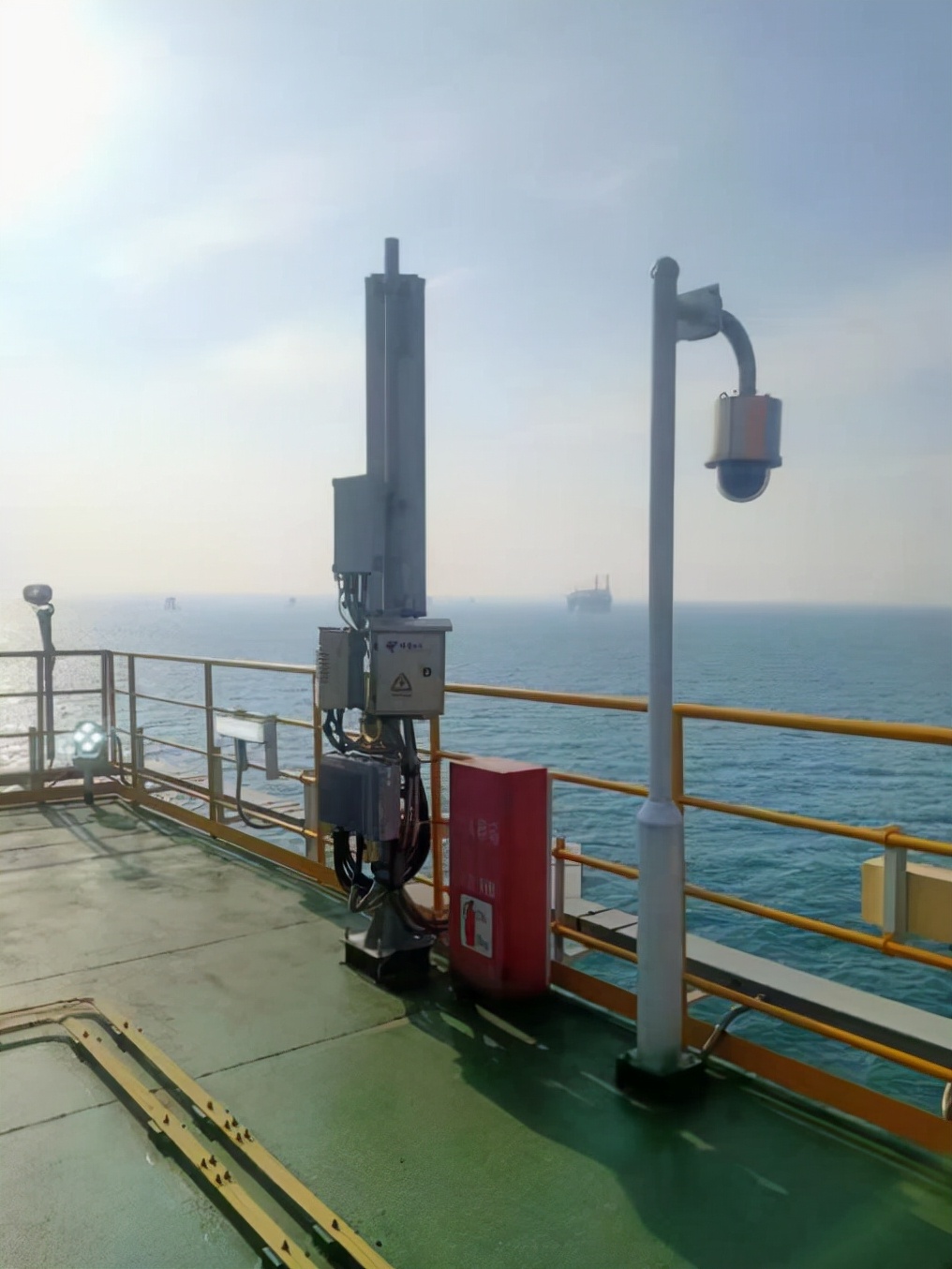 手机信号不用等风来!中国电信温州分公司开通华能苍南海上平台4G网络