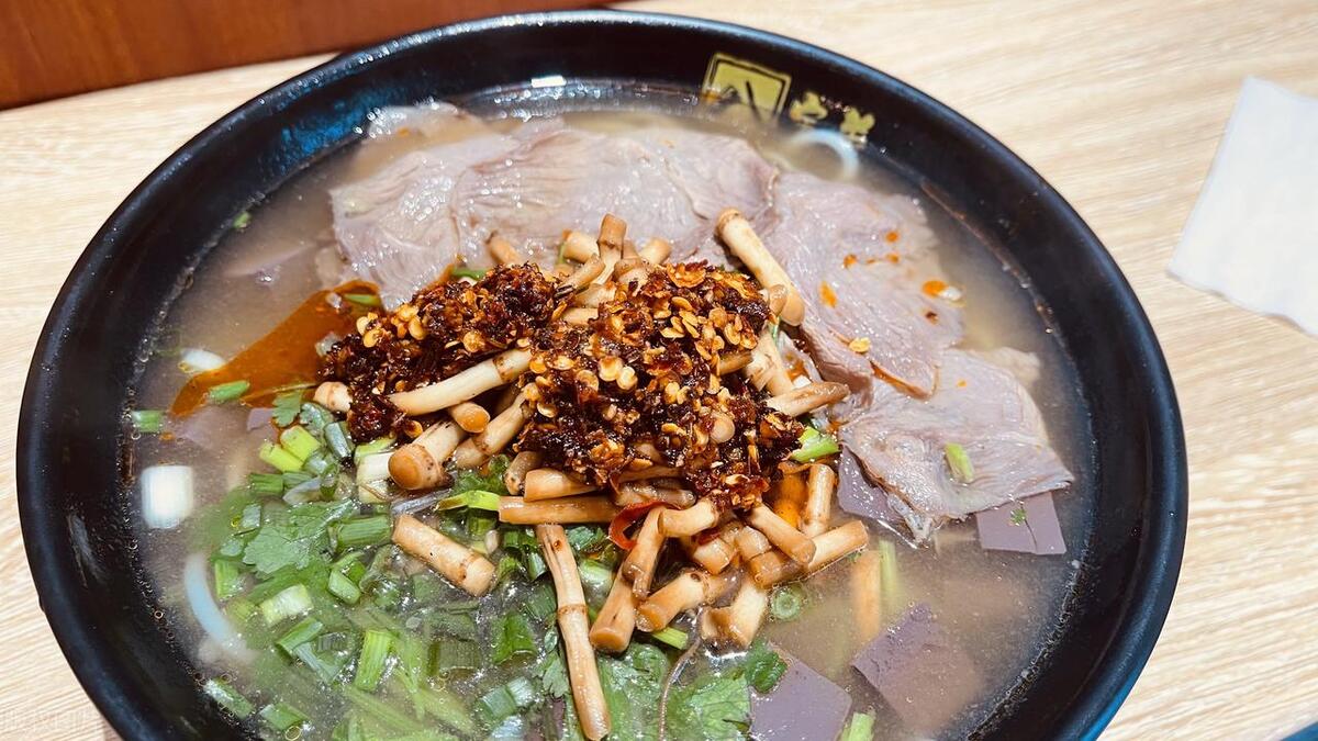 贵州攻略旅游必备,贵州美食旅游线路攻略推荐