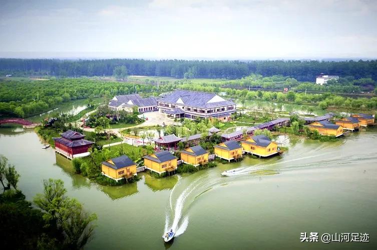 和圣故里，旧称黄湖，为皖地设县最晚的县城之一