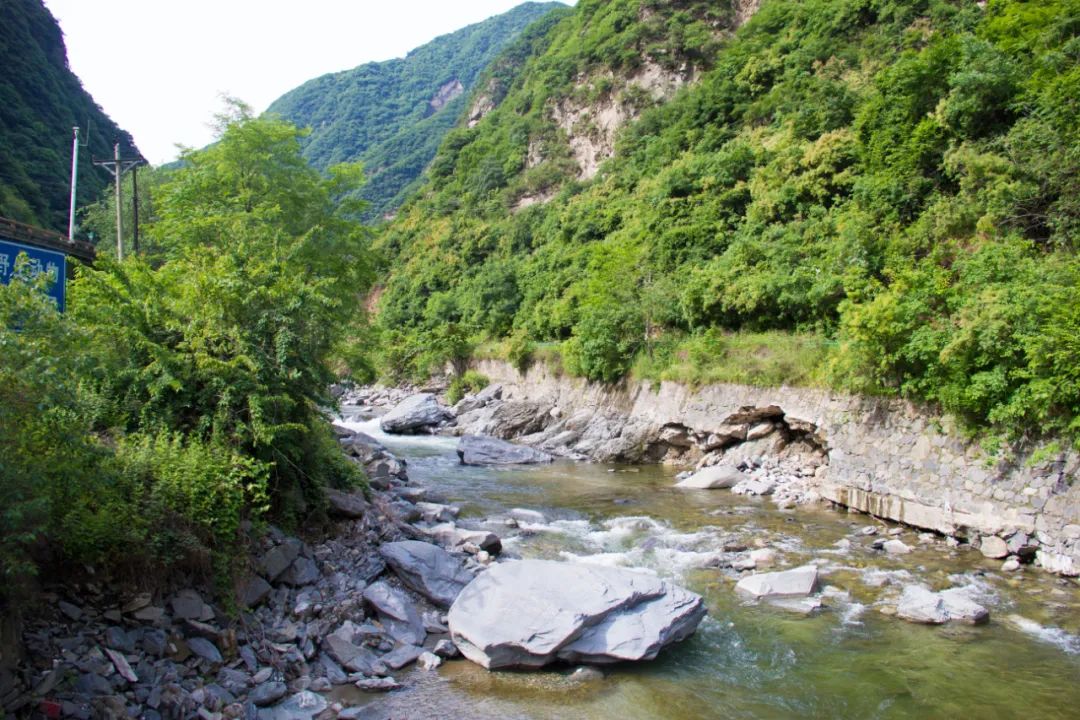 寻访秦岭古村落的感受,探秘秦岭最美空中村落犁辕坪