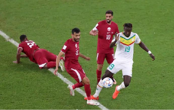 90后干部赌球欠债近2千万,90后干部赌球欠债近2千万新闻评述