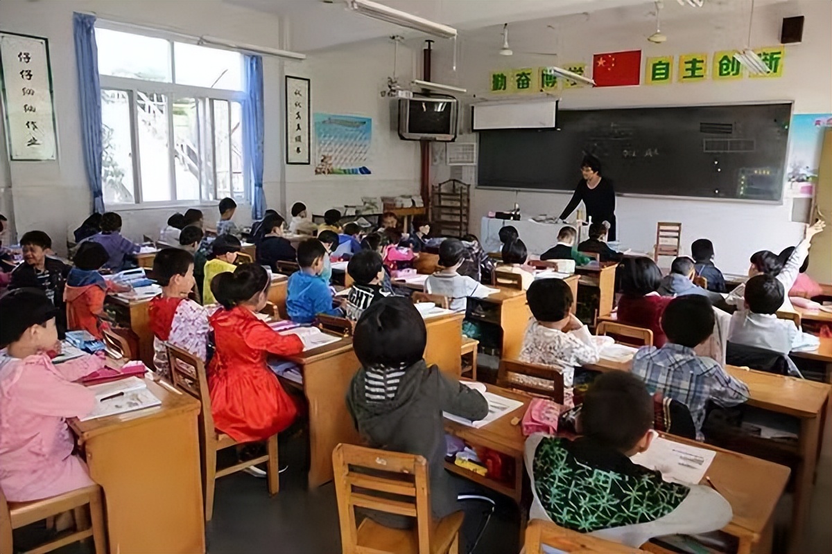 17岁少年跳湖遗书,15岁神童自尽遗书