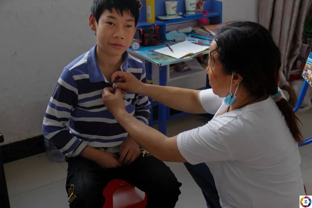 女子剖腹产时突然停电，孩子出生后缺氧，医生的话给她当头一棒