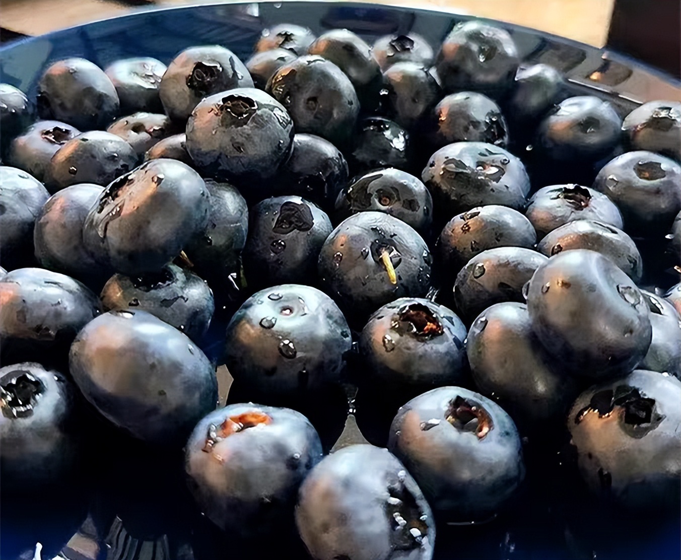 中老年别吃错六种碱性水果,老人适合吃什么碱性水果