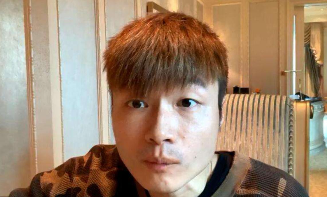 自称月入千万，曾在葫芦岛与警察发生冲突，帝师与小智有何恩怨？