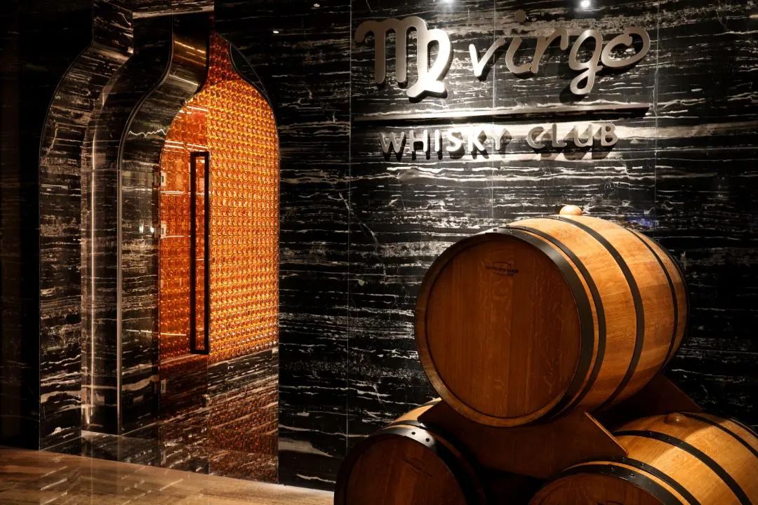 俯瞰鼓浪屿的全景尽收眼底,发现这里