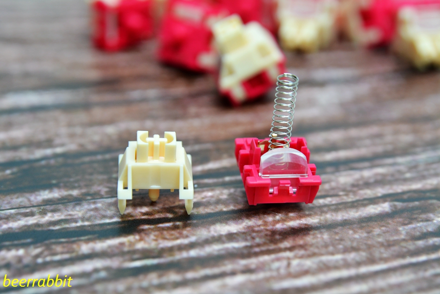 珂芝k75ttc烈焰紫,k75珂芝ttc快银轴是性能版吗