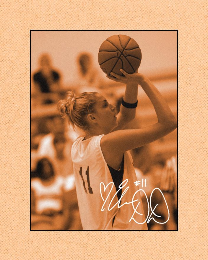 wnba鑱斿悕鐨勭悆闉媙ike,鑰愬厠wnba鐞冮瀷