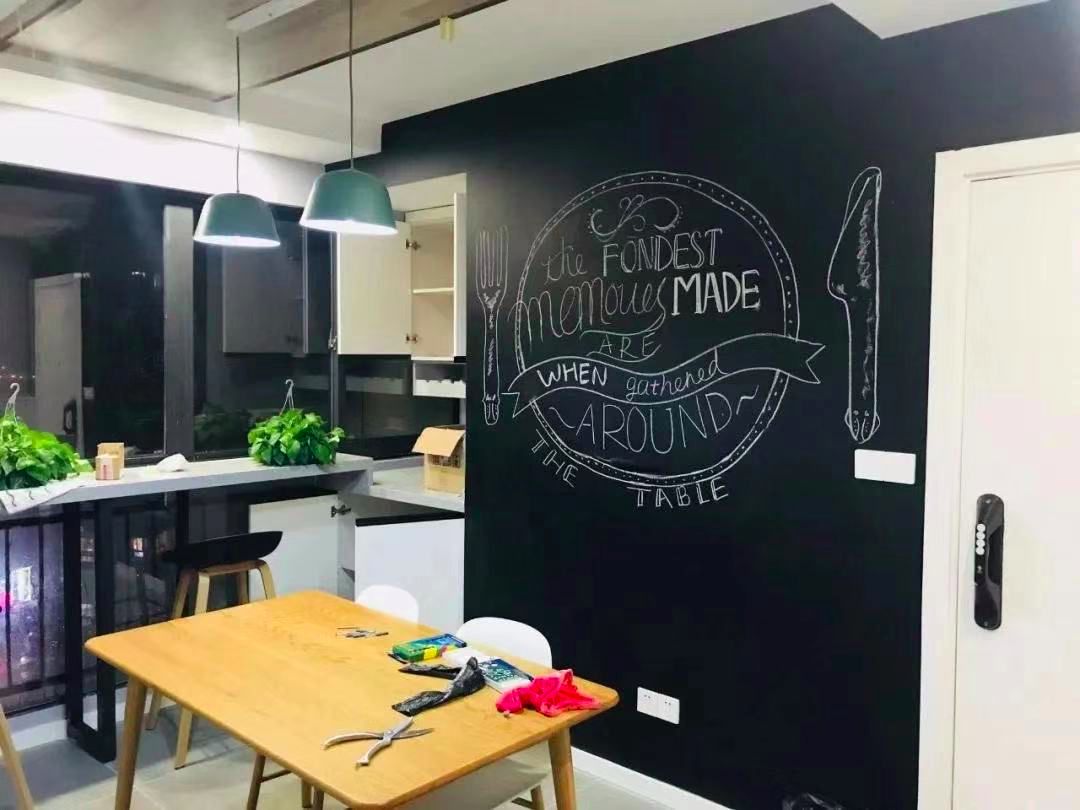 白墙有黑霉点怎么去除,白墙打洞上的污渍怎么去除