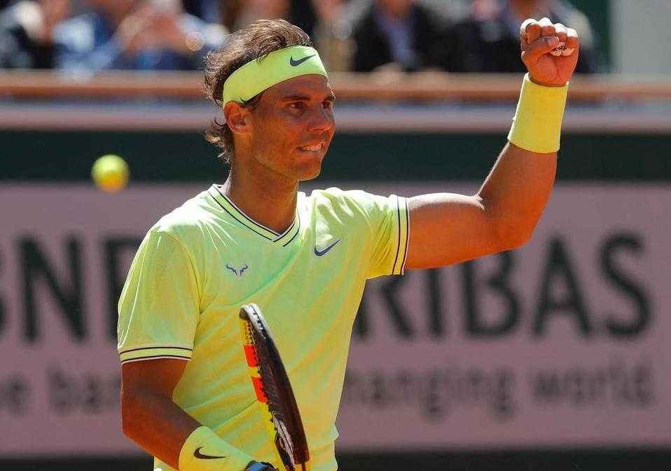 纳达尔红土之王原因,2001年拉斐尔·纳达尔转入职业网坛