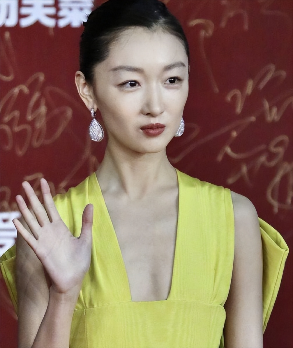 没有颜值没身材周冬雨为何如此红,其貌不扬的周冬雨为什么备受关注