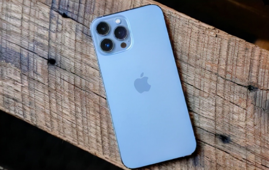 2022年换手机优先选这4款，耗电慢性能强价格还不高，能连续用4年