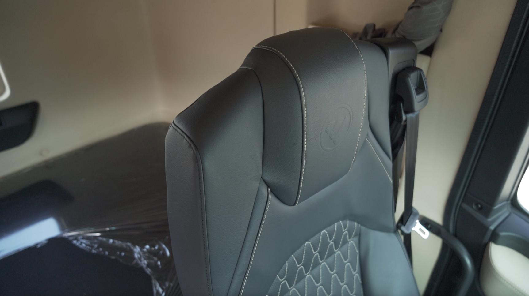 国产重卡最豪华驾驶室,国产高端重卡标配